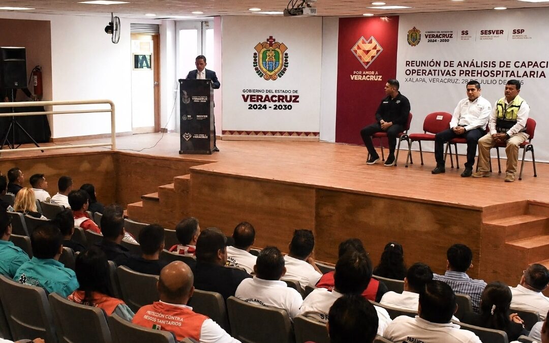 Salud impulsa regulación de servicios de ambulancia en Veracruz