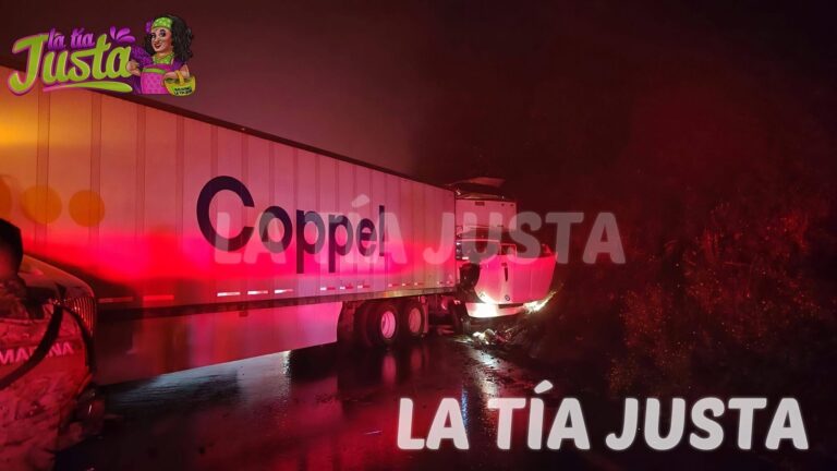 Accidente de tres tractocamiones bloquea autopista Orizaba-Puebla