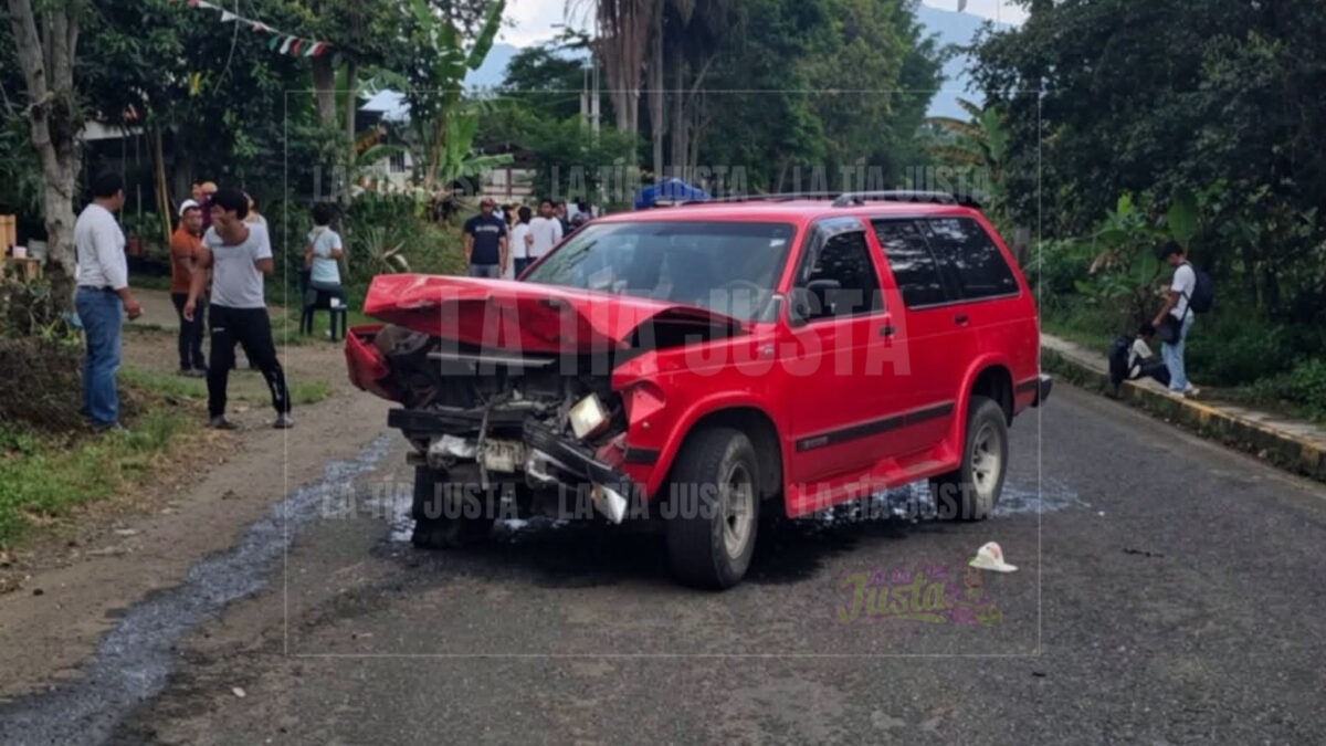 Accidente en Ixhuatlán deja un muerto y cuatro heridos