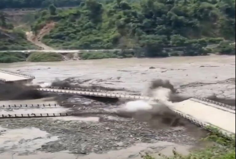 Alerta por lago glaciar en Nepal y Tíbet tras inundaciones