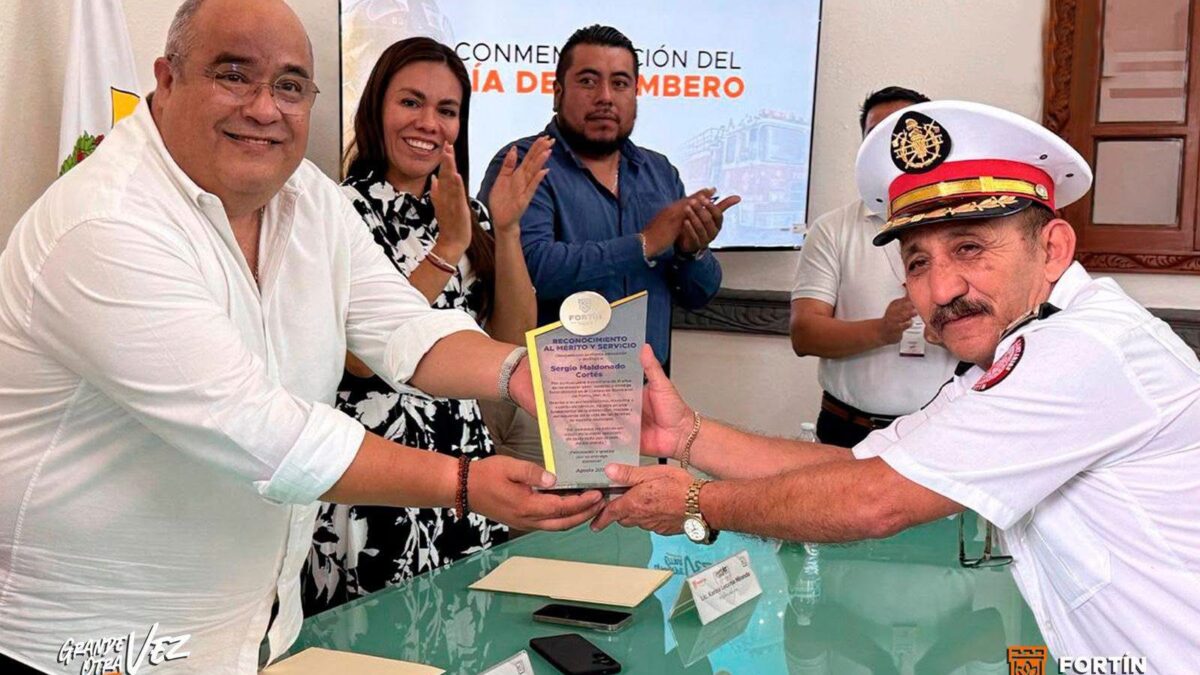 Cambio de comandante en Bomberos de Fortín, Veracruz