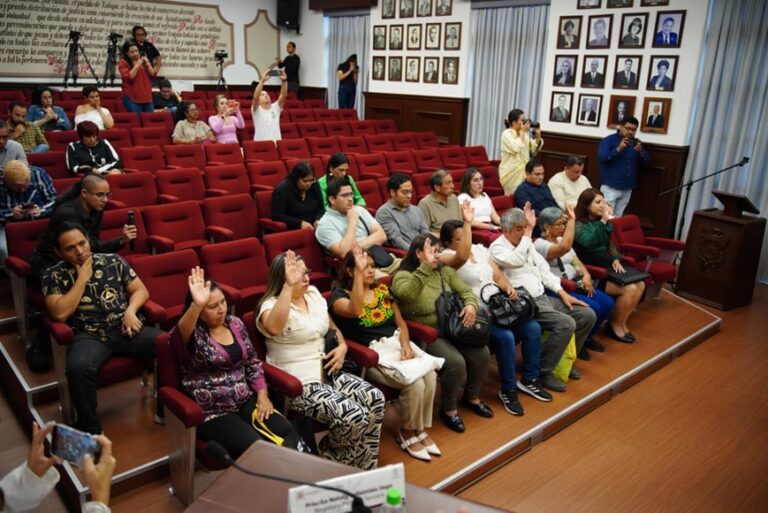 CDM de Xalapa aprueba recursos para obra pública