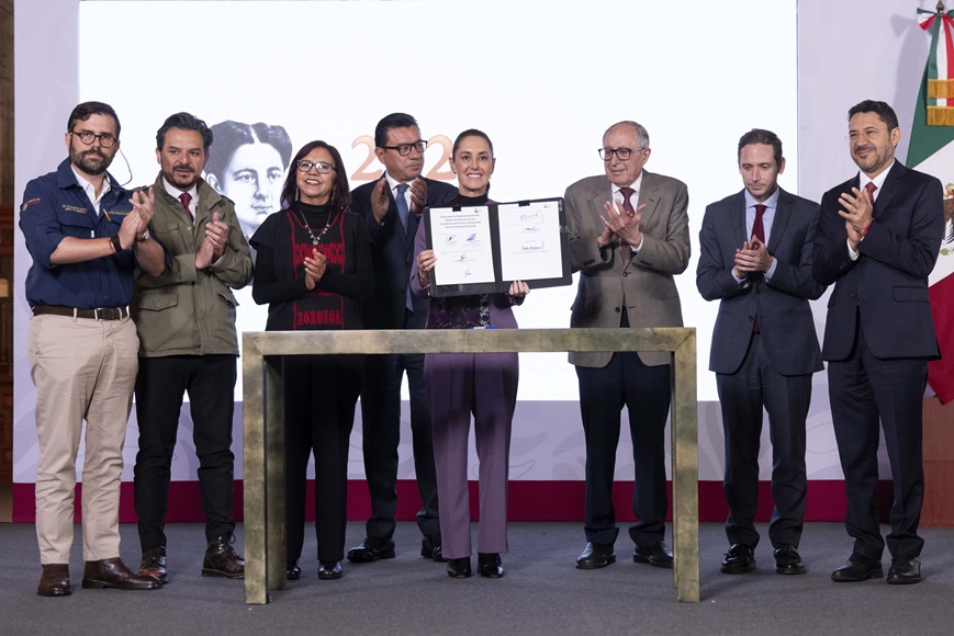 Consultorios médicos gratuitos comenzarán en 2027 en 24 entidades