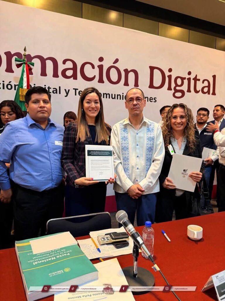 Córdoba firma pacto para simplificar trámites burocráticos