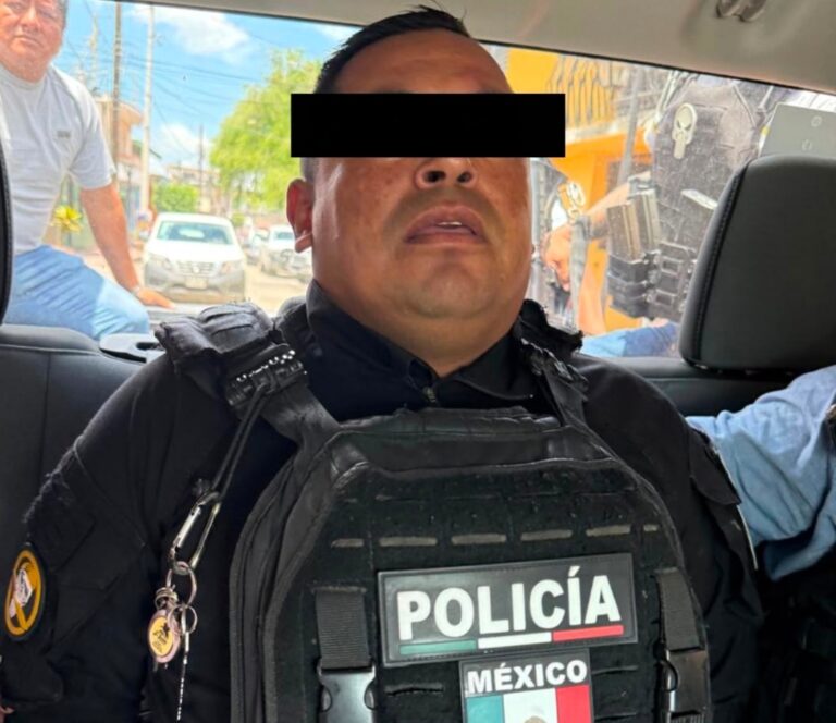 Detienen a comandante de Policía en Pánuco por vínculos delictivos