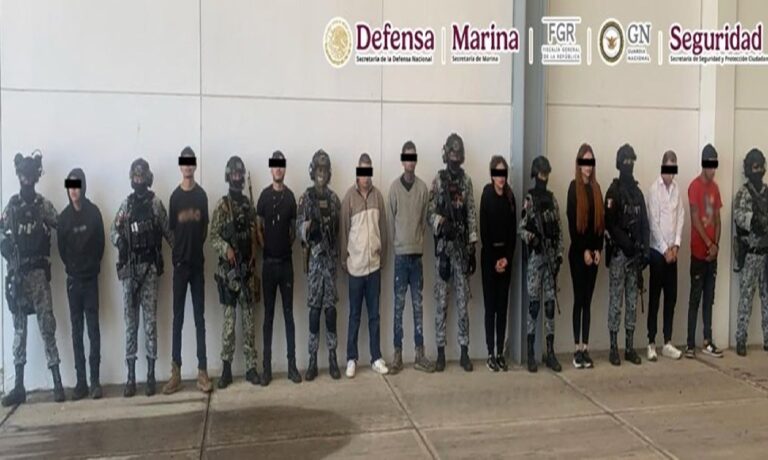 Detienen a familia del ‘Tío Lako’ en operativo en Michoacán