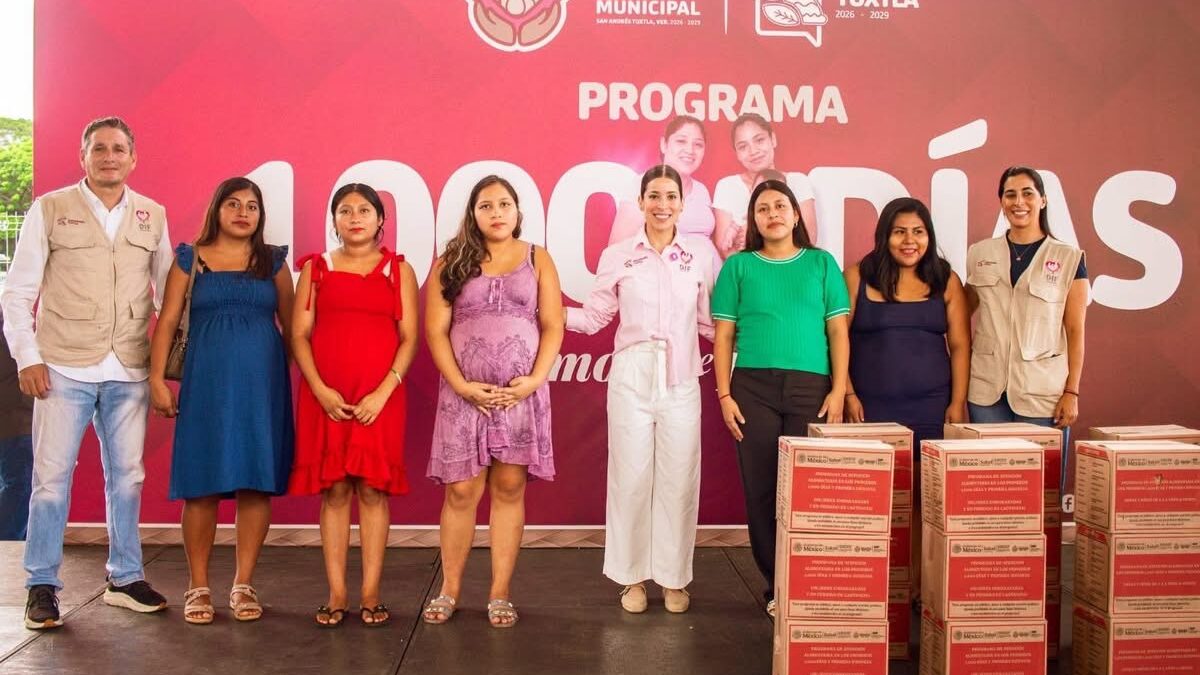 DIF San Andrés Tuxtla entrega apoyos alimentarios a mil 825 personas