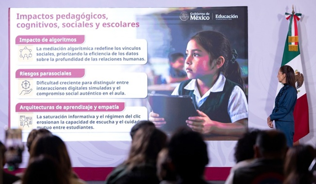Discuten regulación de redes sociales y su impacto en jóvenes