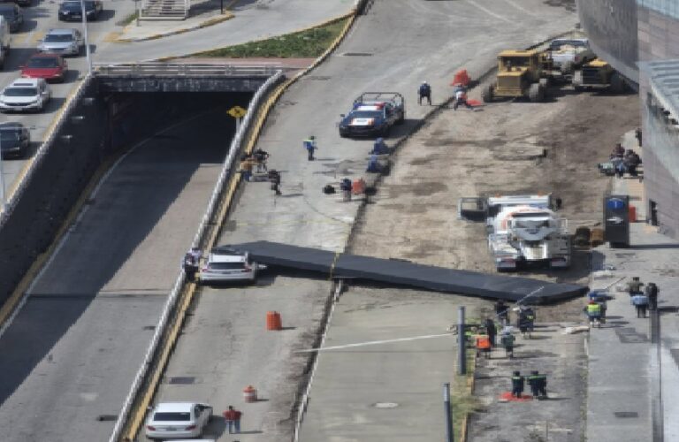 Fallece mujer tras caída de estructura en Paseo Interlomas