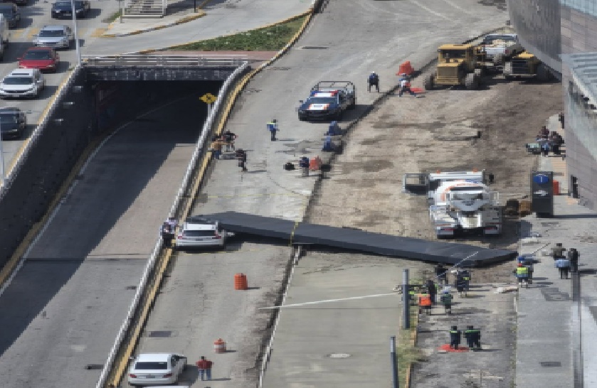 Fallece mujer tras caída de estructura en Paseo Interlomas