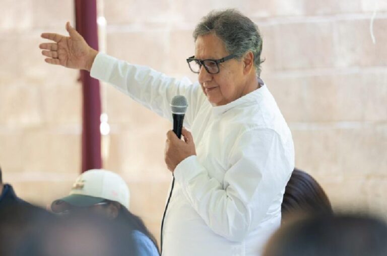 Higinio Martínez asume la presidencia del Senado