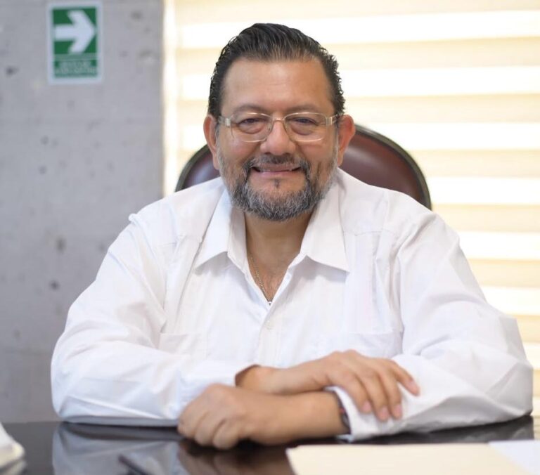 Iniciativa del PAN busca regular celulares en escuelas