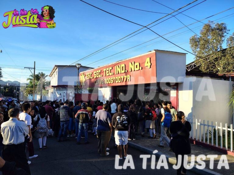 Inicio del ciclo escolar en Las Altas Montañas