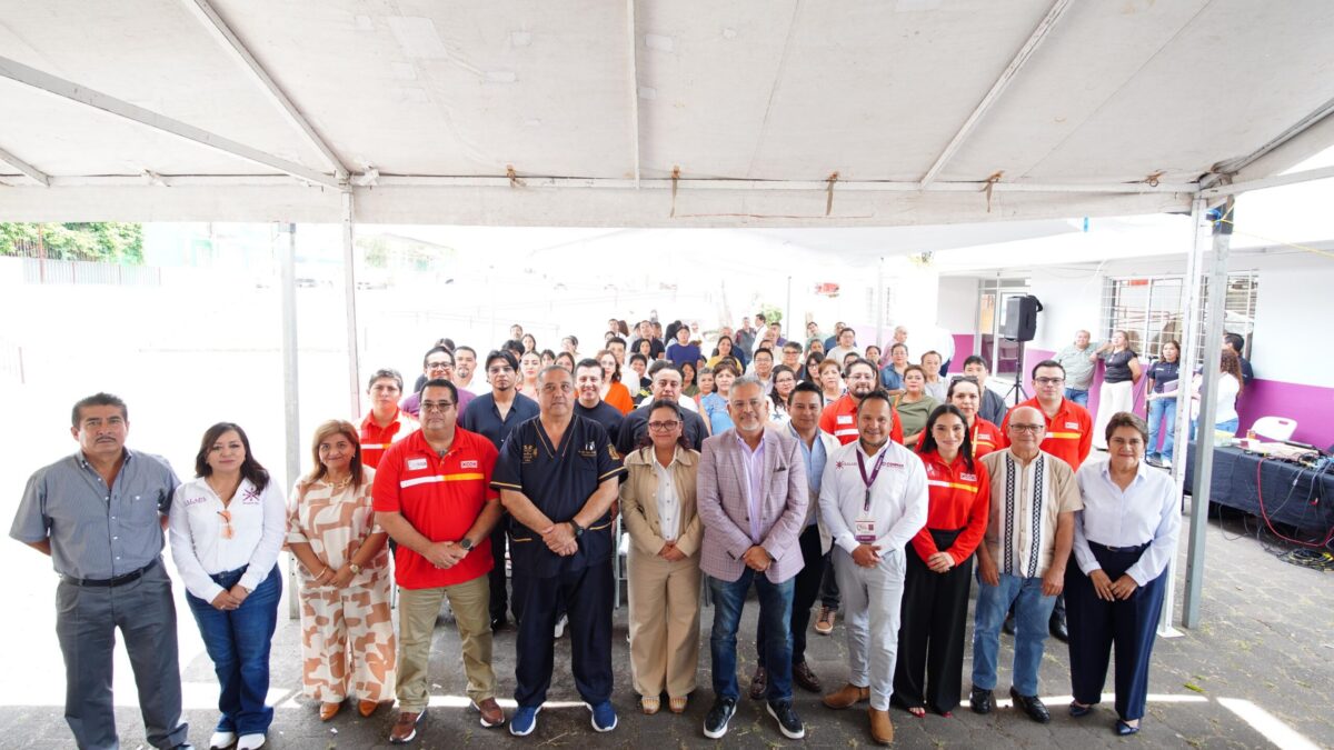 Jornada de salud bucal beneficia a familias del Fovissste