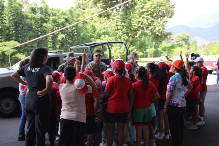 Niños de Orizaba conocen instituciones de seguridad