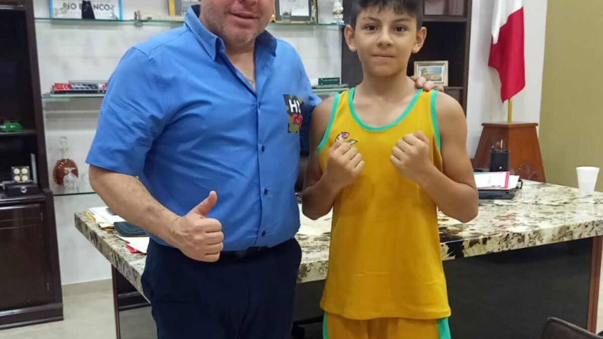 Paolo ‘Dinamita’ González, joven boxeador de Río Blanco, se prepara para competencias