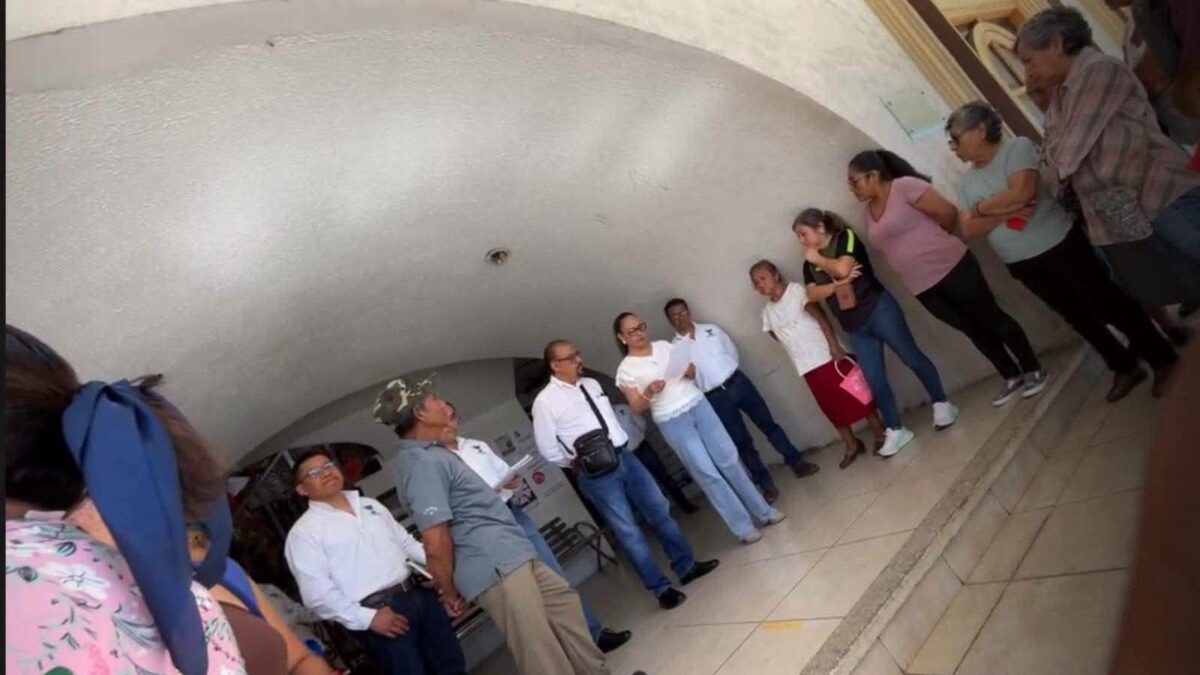 Protestas en Chocamán por obra pública y falta de transparencia