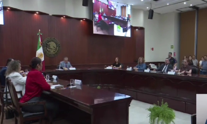 Protestas en Sinaloa tras nueva licencia de Rocha Moya