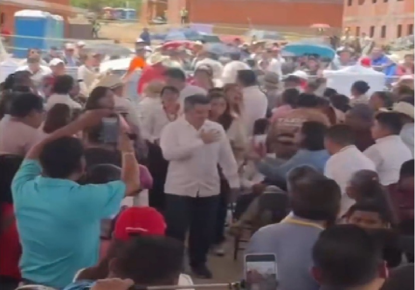 Rechazo a Alejandro Murat en evento de Sheinbaum en Oaxaca