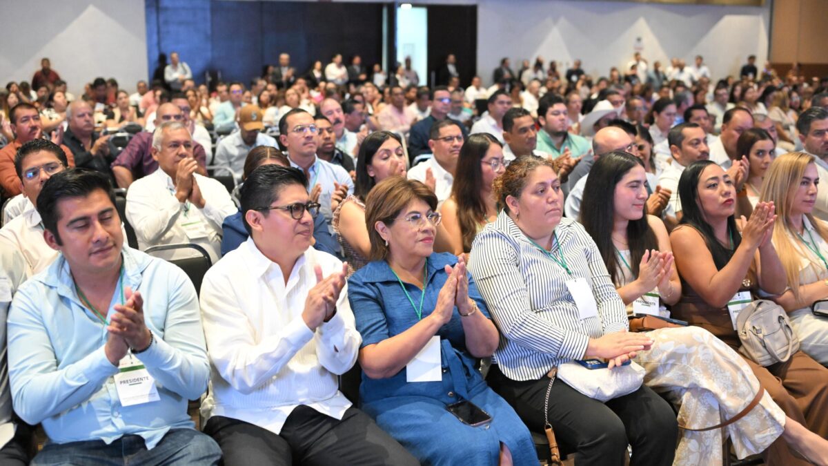 Rosa María Hernández reafirma compromiso con la transparencia