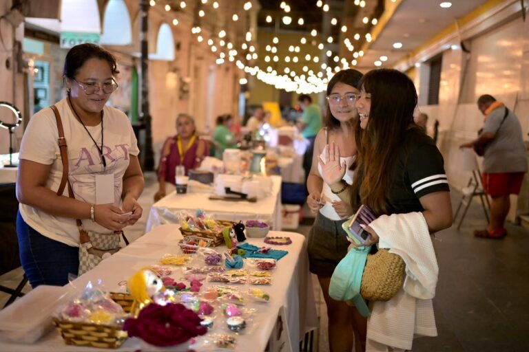 Rosa María impulsa arte y economía local en Veracruz