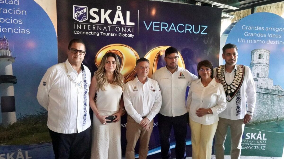Rosa María impulsa la colaboración con el sector turístico