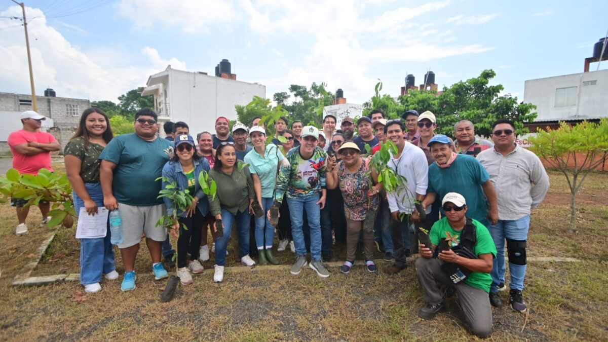 San Andrés Tuxtla participa en reforestación nacional