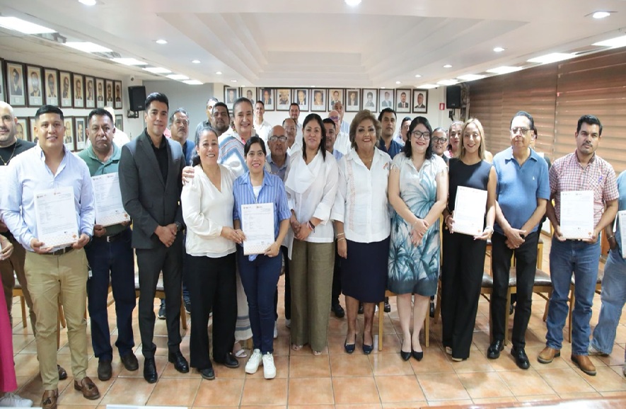 SEV otorga 19 nombramientos a docentes de Misiones Culturales