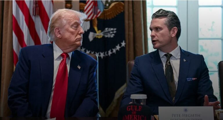 Trump y Hegseth discuten sobre reservas de municiones en EE. UU.