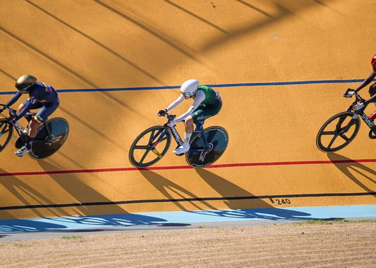 Yareli Acevedo gana oro en omnium en Santo Domingo