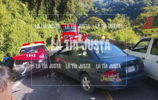 Accidente bloquea carretera Tequila-Orizaba