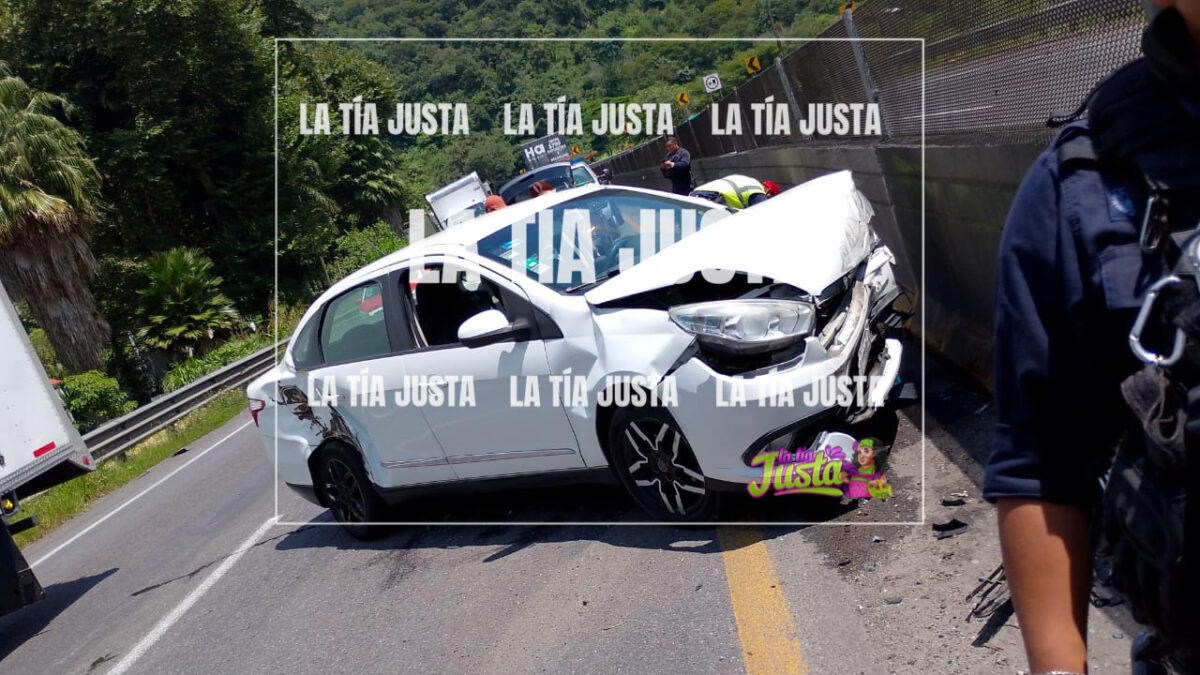 Accidente en autopista Puebla-Orizaba deja daños materiales