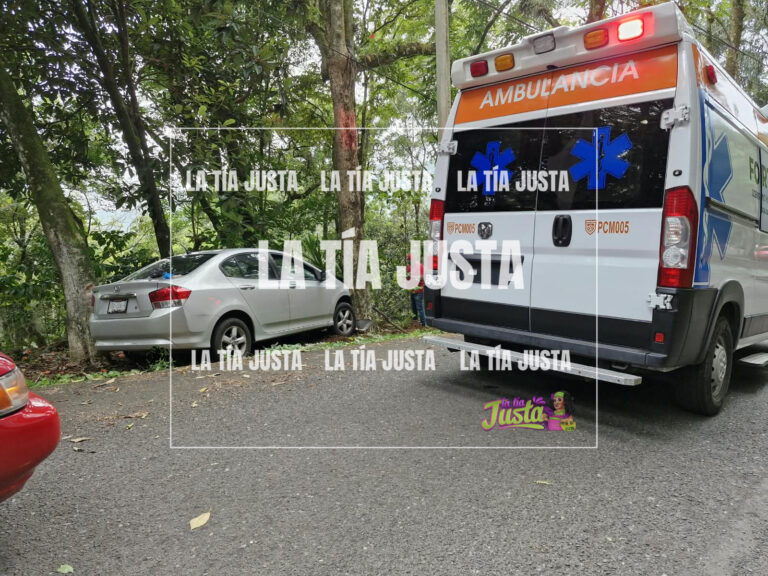 accidente en fortín deja una mujer muerta y otra herida