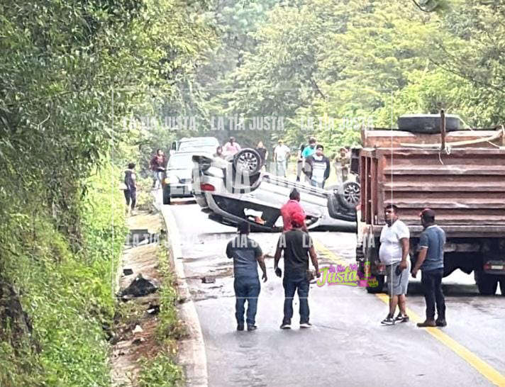 Accidentes de camionetas movilizan a emergencias en Altas Montañas