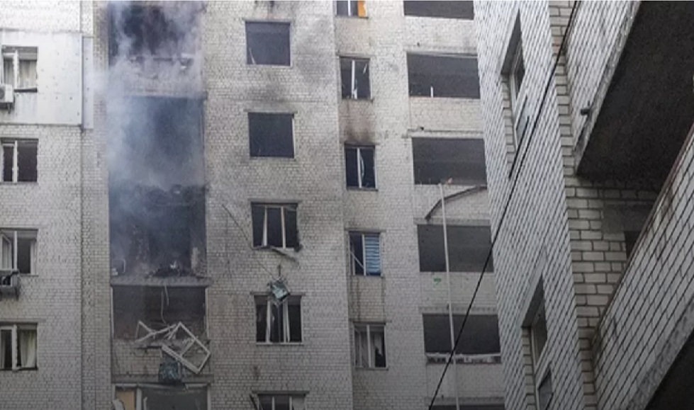 Atacan edificio en Kiev; muere un israelí de 14 años