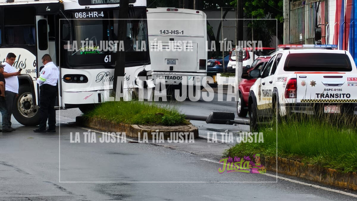 Autobús de Plateado se sale de control en Córdoba