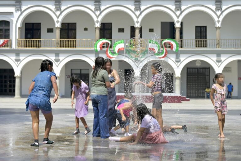 Ayuntamiento de Veracruz pide precauciones por altas temperaturas