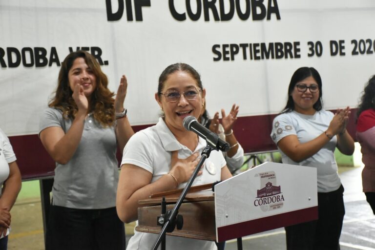 Brigada de servicios gratuitos beneficia a 326 cordobeses en Córdoba