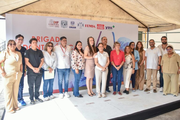 Brigada odontológica gratuita beneficia a familias en Córdoba