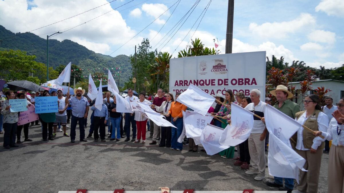 Córdoba rehabilita carretera Acayotla-Sabana Larga