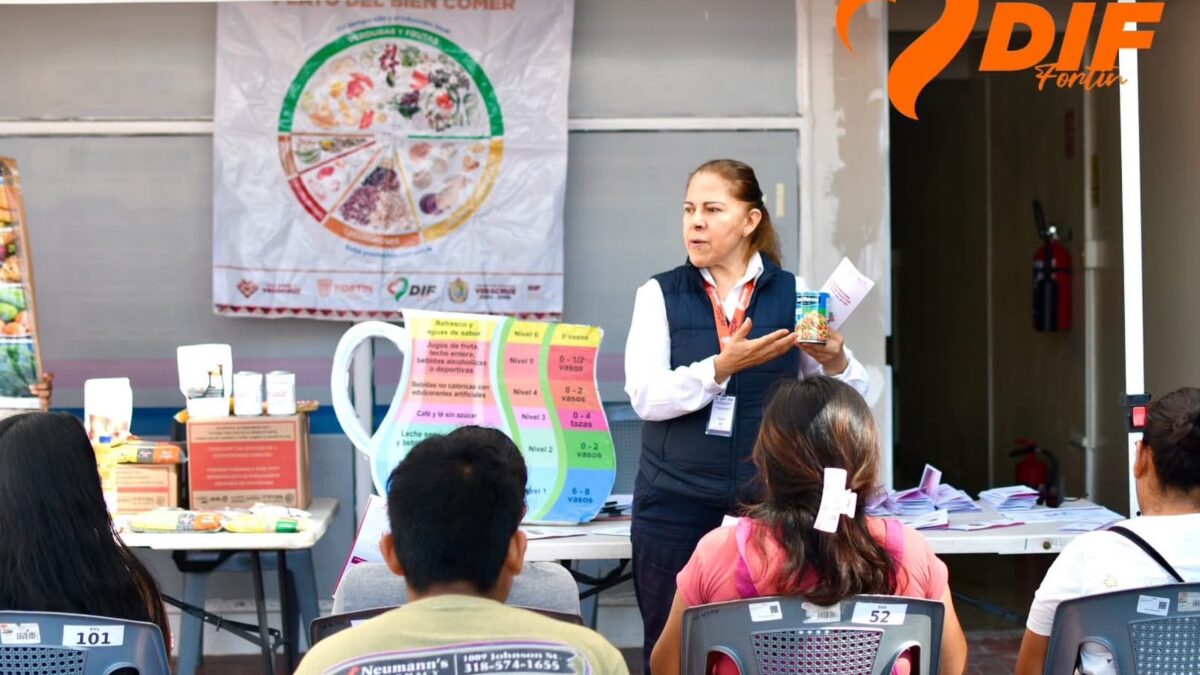 DIF Fortín entrega apoyos para alimentación infantil y maternal