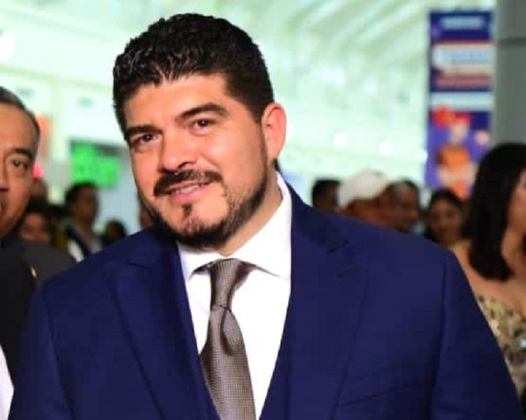 Fallece el diputado Zenyazen Roberto Escobar García