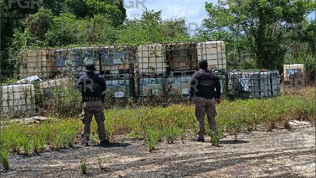 FGR asegura hidrocarburo, armas y vehículos en Tihuatlán