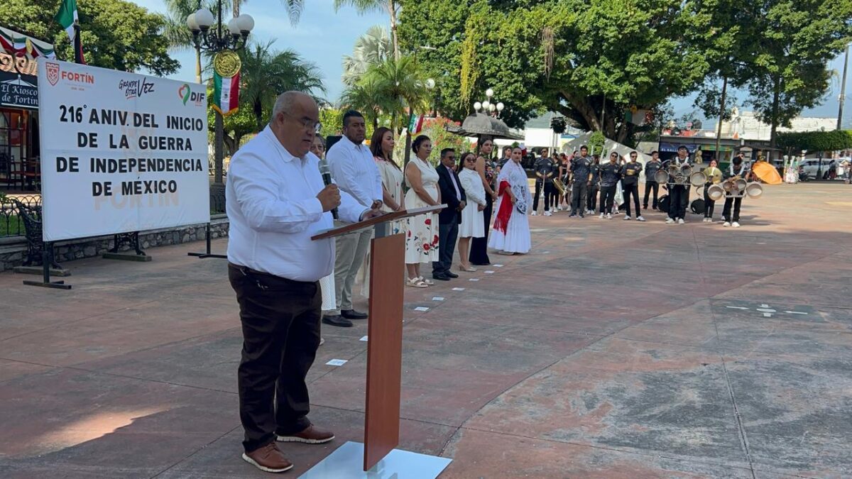 Fortín celebra el 216 Aniversario de la Independencia de México