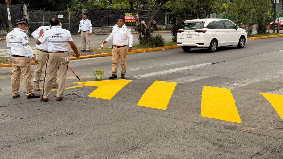 Fortín optimiza el tránsito en la zona del tianguis