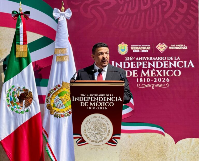 Gómez Cazarín defiende la soberanía nacional en aniversario de Independencia