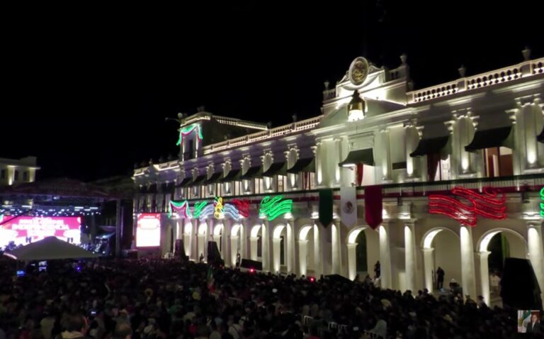 Grito de Independencia 2023 por Rocío Nahle en Xalapa