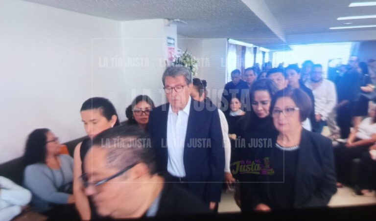 Homenaje a Roberto Zenyazen Escobar en San Lázaro