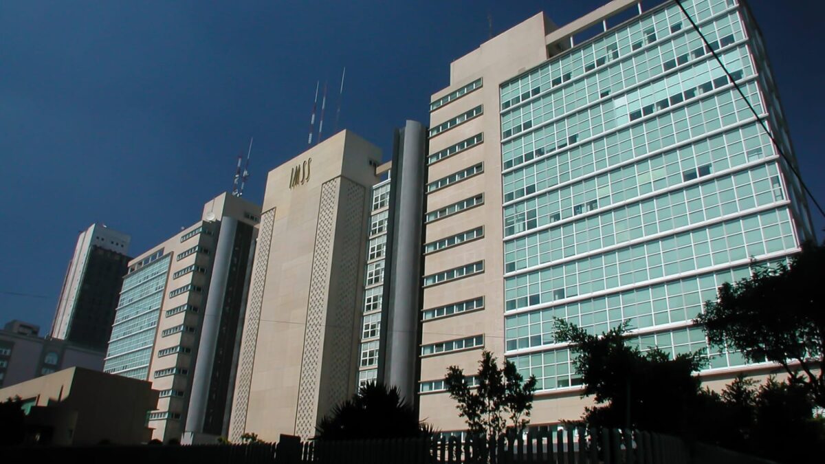 IMSS celebra 76 años de su Edificio Central en la CDMX