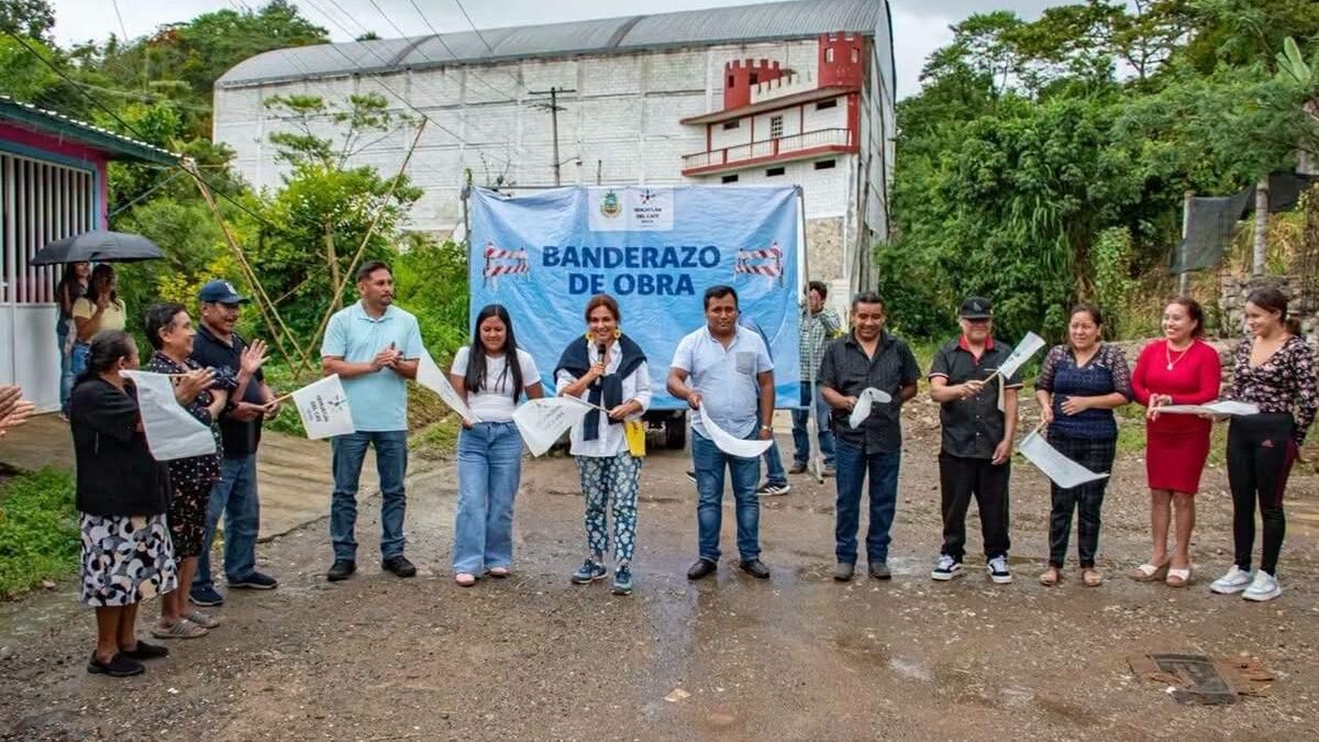Inician obras en Ixhuatlán del Café con banderazos